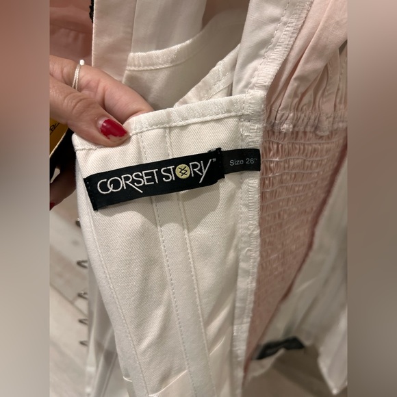 Corset Story- Coraet Blouse - Picture 7 of 12